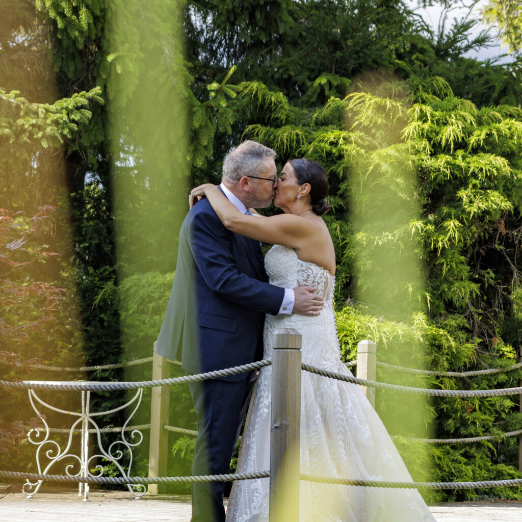 redhouse barn wedding photography kiran jon